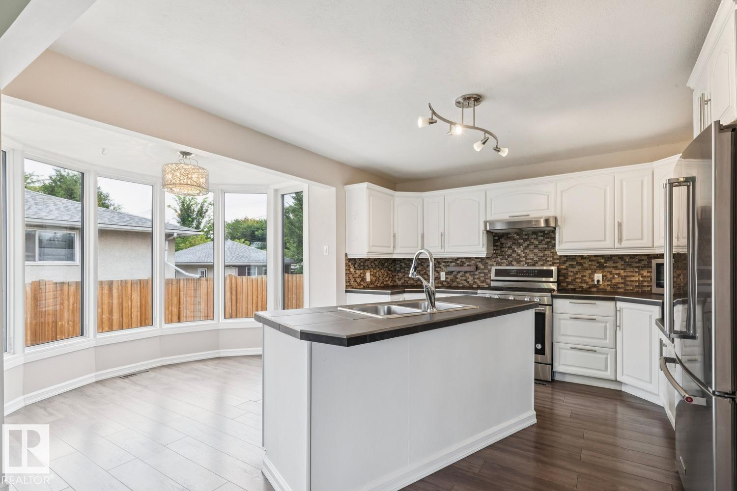 10151 71 ST NW - 7