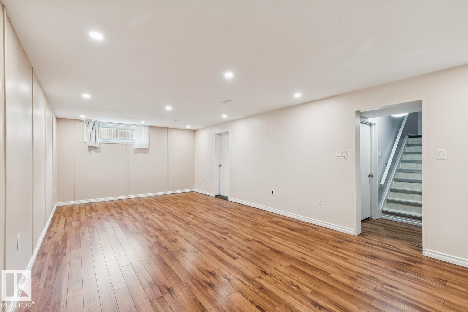10151 71 ST NW - 20
