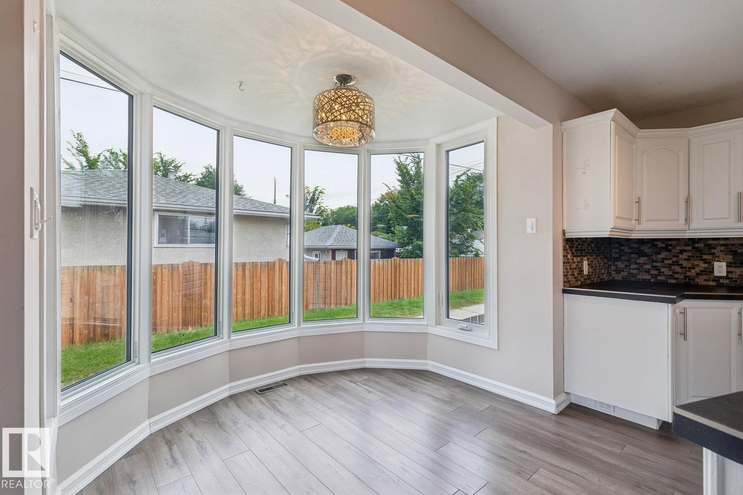 10151 71 ST NW - 12