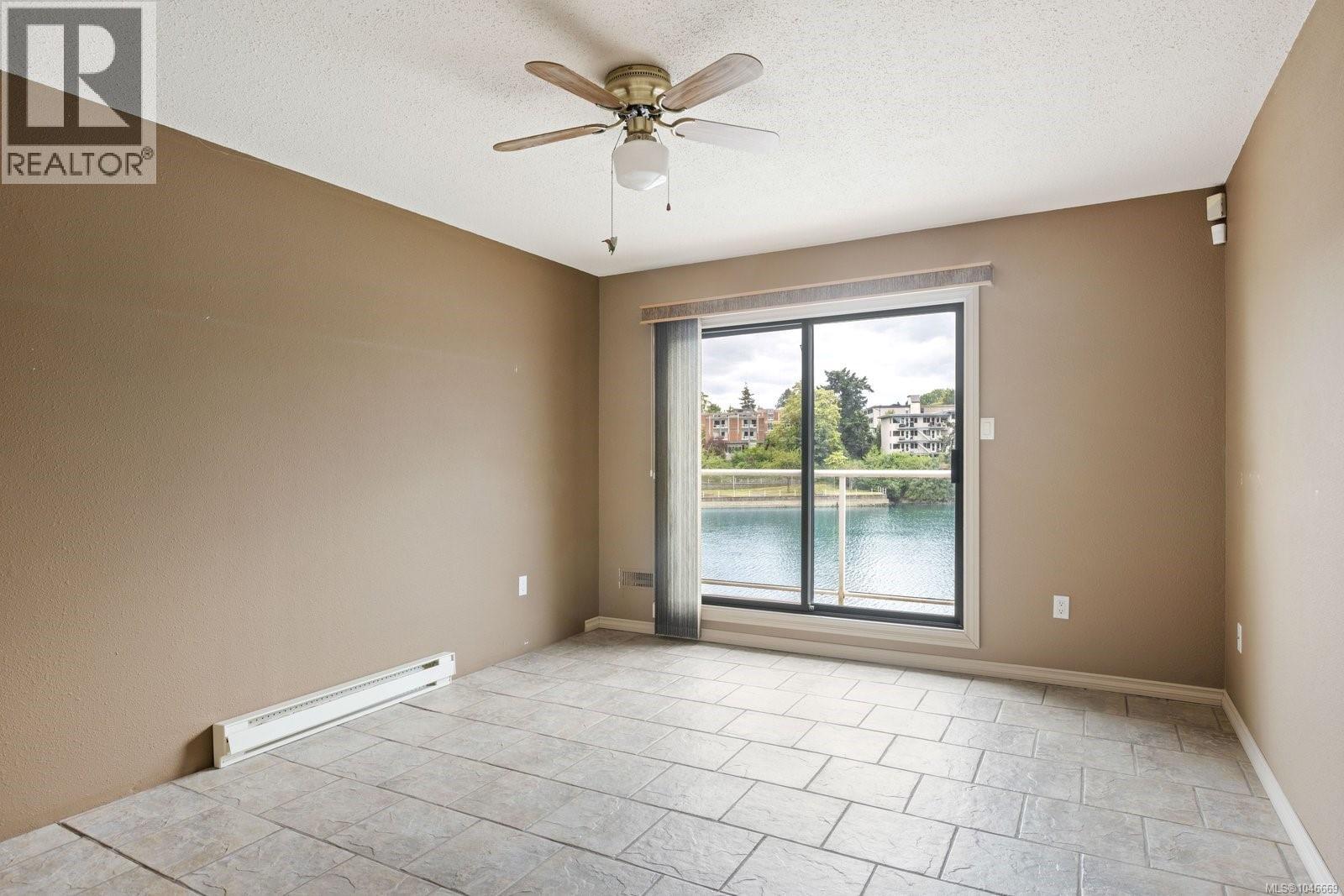 #3 67 Gorge Rd W - Image 17