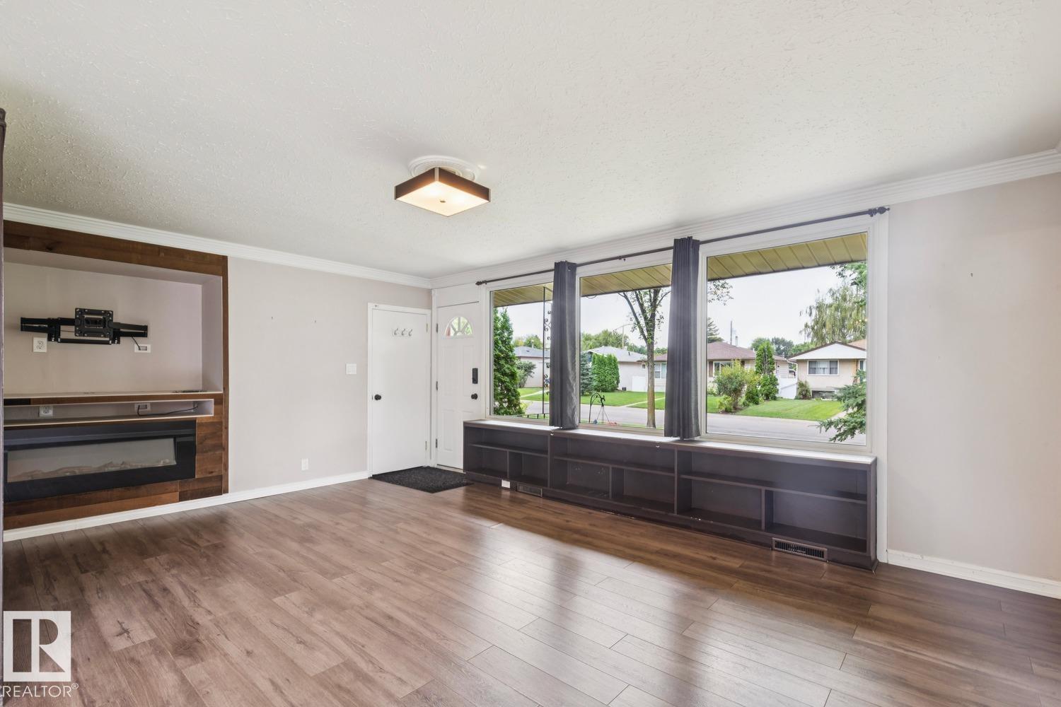 10151 71 ST NW, Terrace Heights (Edmonton), Edmonton photo 3