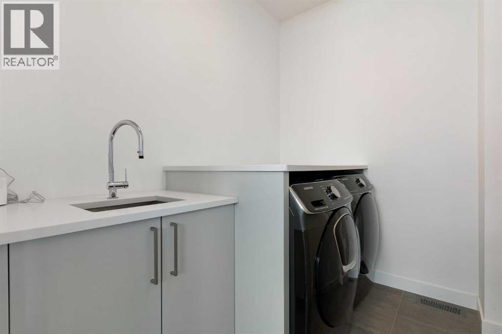 2507 17 Street NW - Image 35