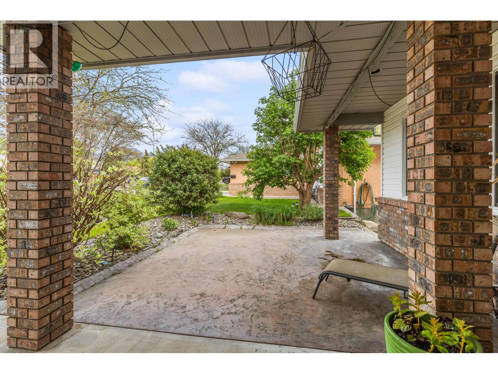 845 Hollydell Road - 6