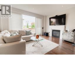 40 Frederick Pearson Street, East Gwillimbury, ON L9N0R8 Photo 7