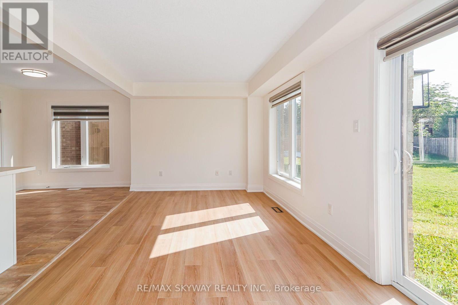 143 STONEBROOK WAY NE - Image 21