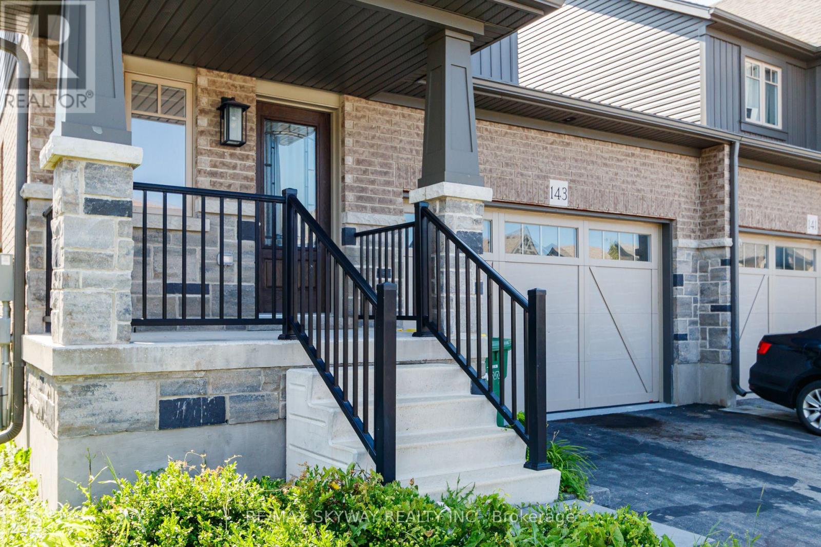 143 STONEBROOK WAY NE - 8