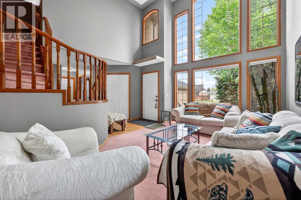 148 Sierra Madre Crescent SW - 16