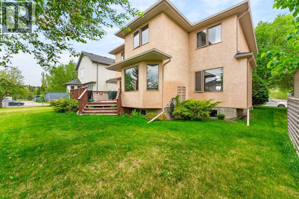 148 Sierra Madre Crescent SW - 39
