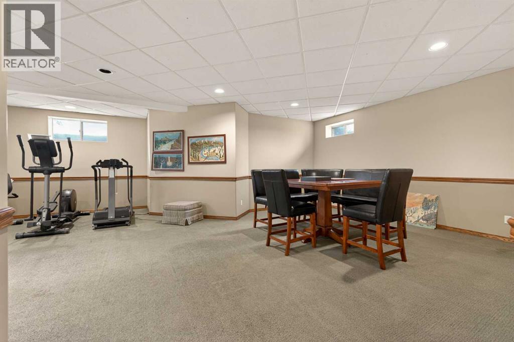 148 Sierra Madre Crescent SW - 33