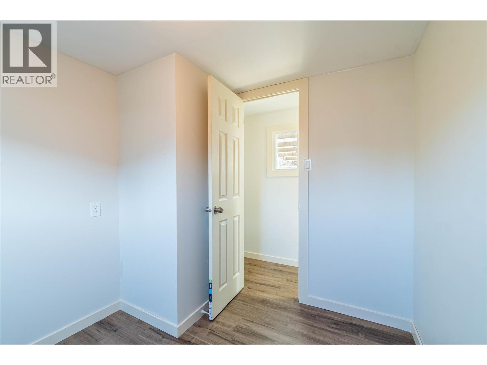 1202 Houston Street - Image 16