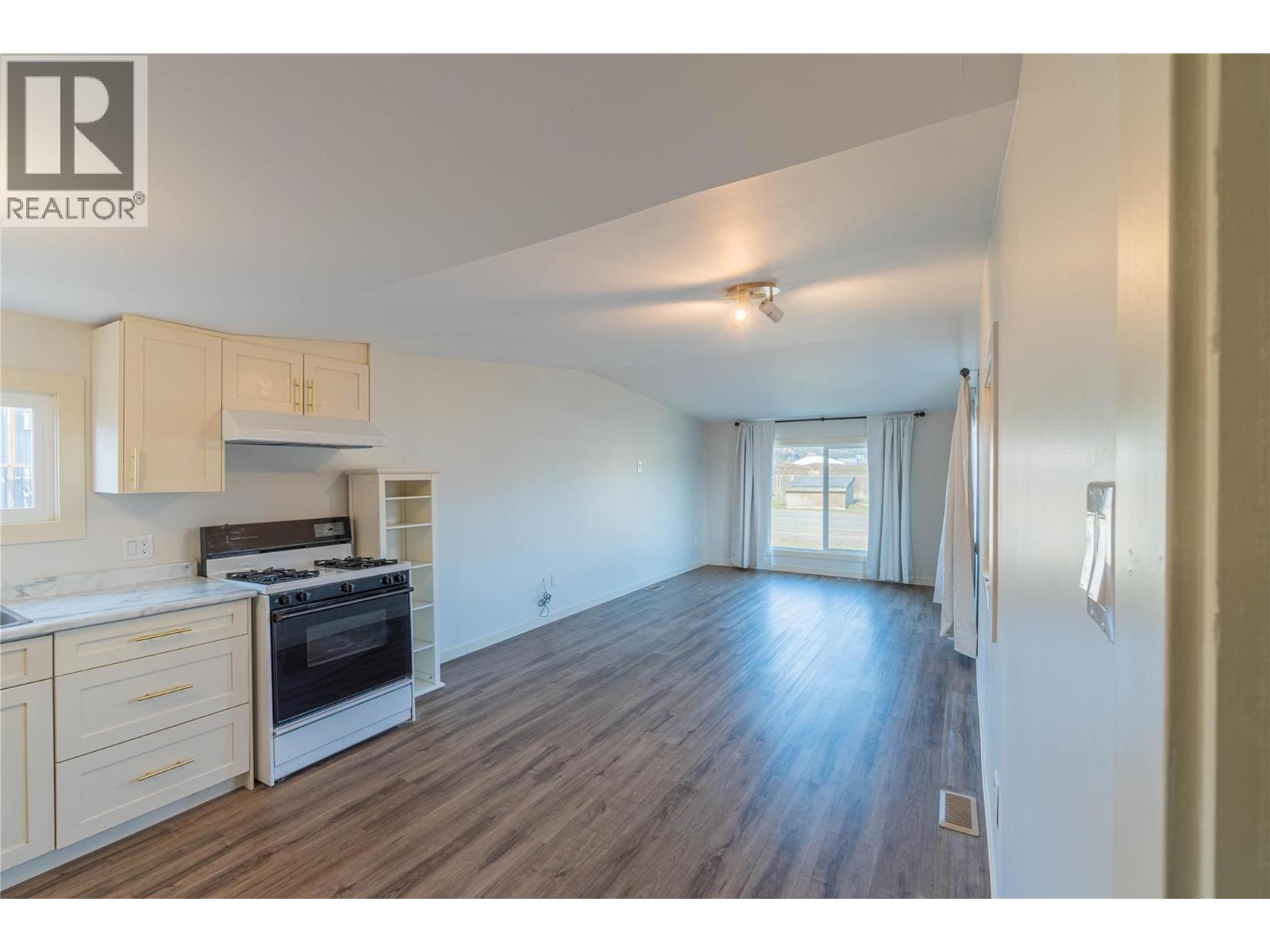 1202 Houston Street - Image 8