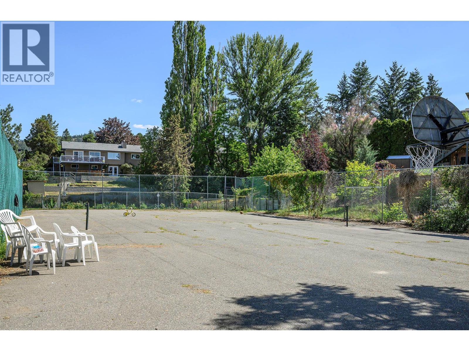 #91 137 MCGILL Road - 40