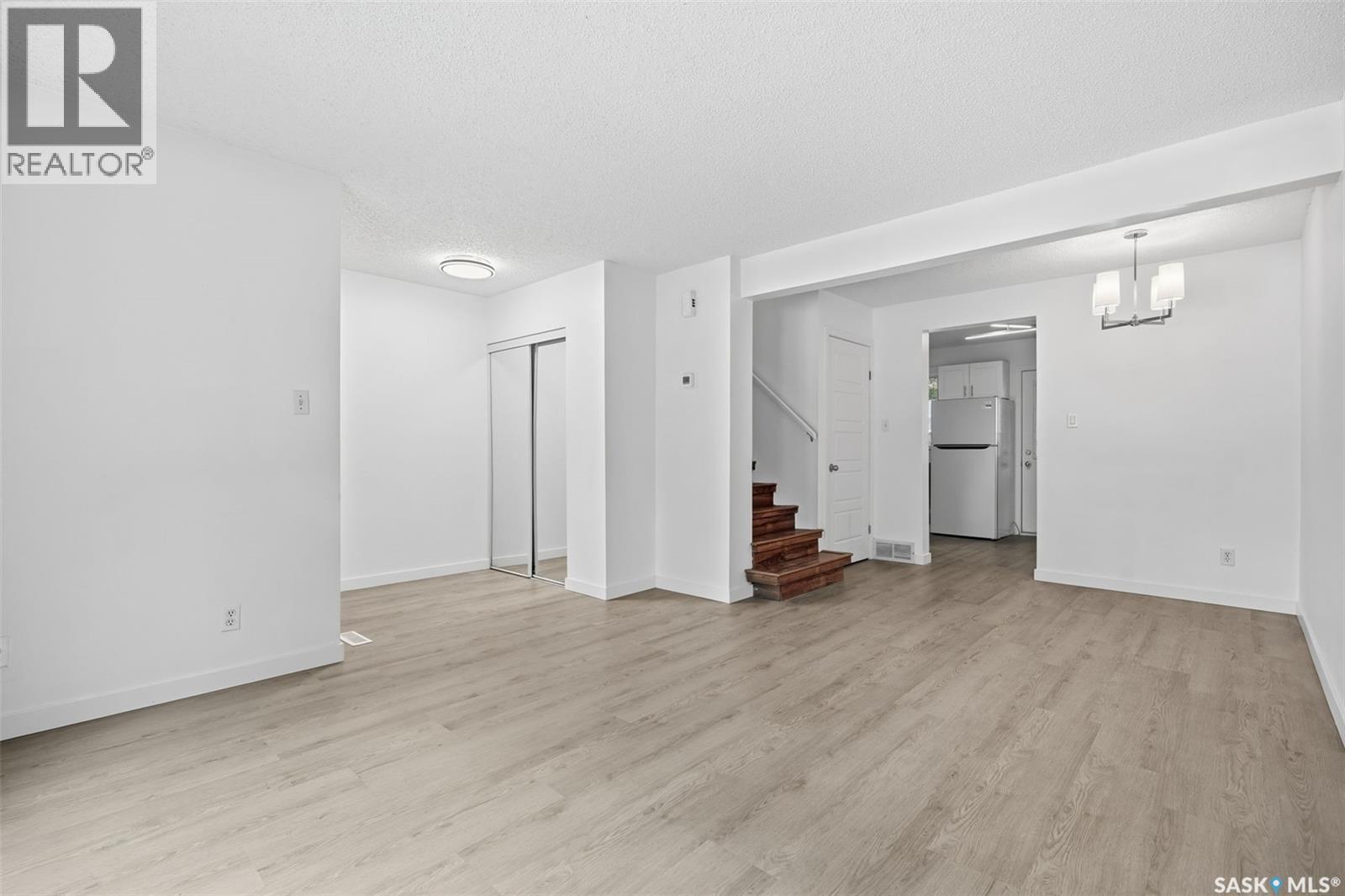 #9 1128 MCKERCHER DRIVE - Image 10