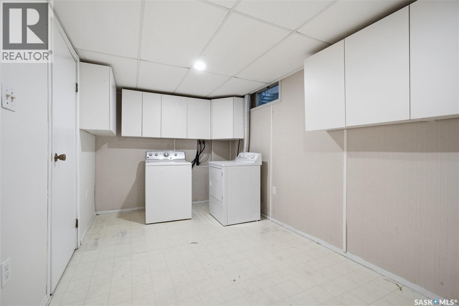 #9 1128 MCKERCHER DRIVE - Image 28