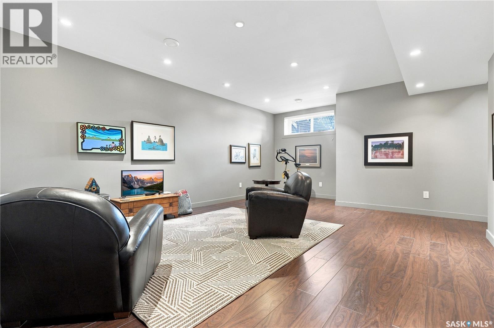 1210 Broadway AVENUE - Image 44