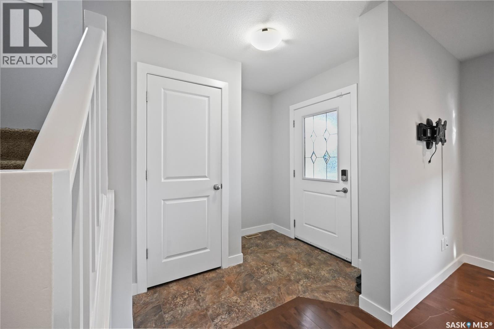5234 Campling AVENUE - Image 4