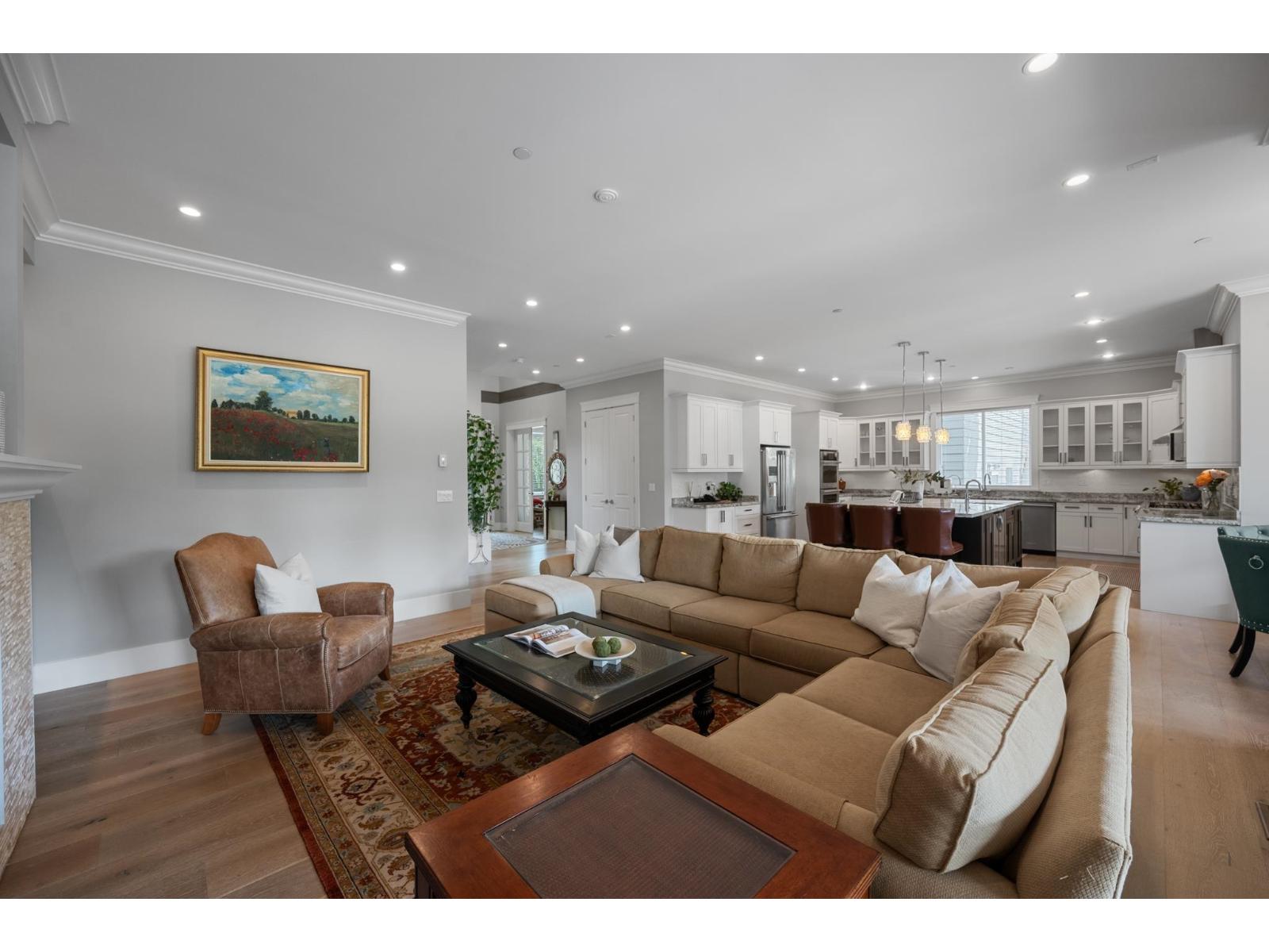 13632 BLACKBURN AVENUE, White Rock
