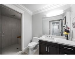 13632 Blackburn Avenue, White Rock, BC V4B2Y8 Photo 31