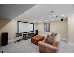 13632 Blackburn Avenue, White Rock, BC V4B2Y8 Photo 28