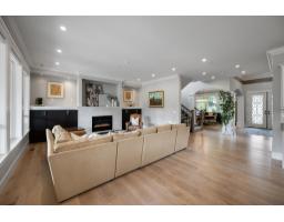 13632 Blackburn Avenue, White Rock, BC V4B2Y8 Photo 11