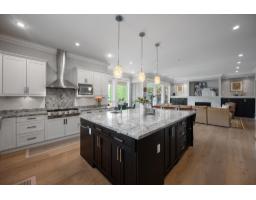 13632 Blackburn Avenue, White Rock, BC V4B2Y8 Photo 14