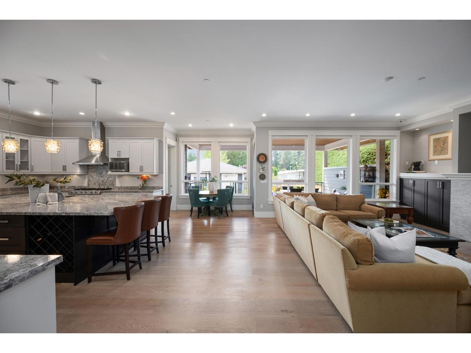 13632 BLACKBURN AVENUE, White Rock