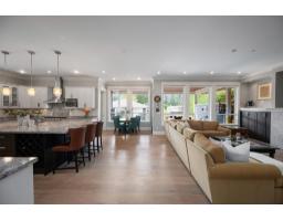 13632 Blackburn Avenue, White Rock, BC V4B2Y8 Photo 9