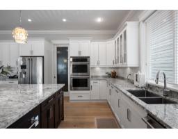 13632 Blackburn Avenue, White Rock, BC V4B2Y8 Photo 16
