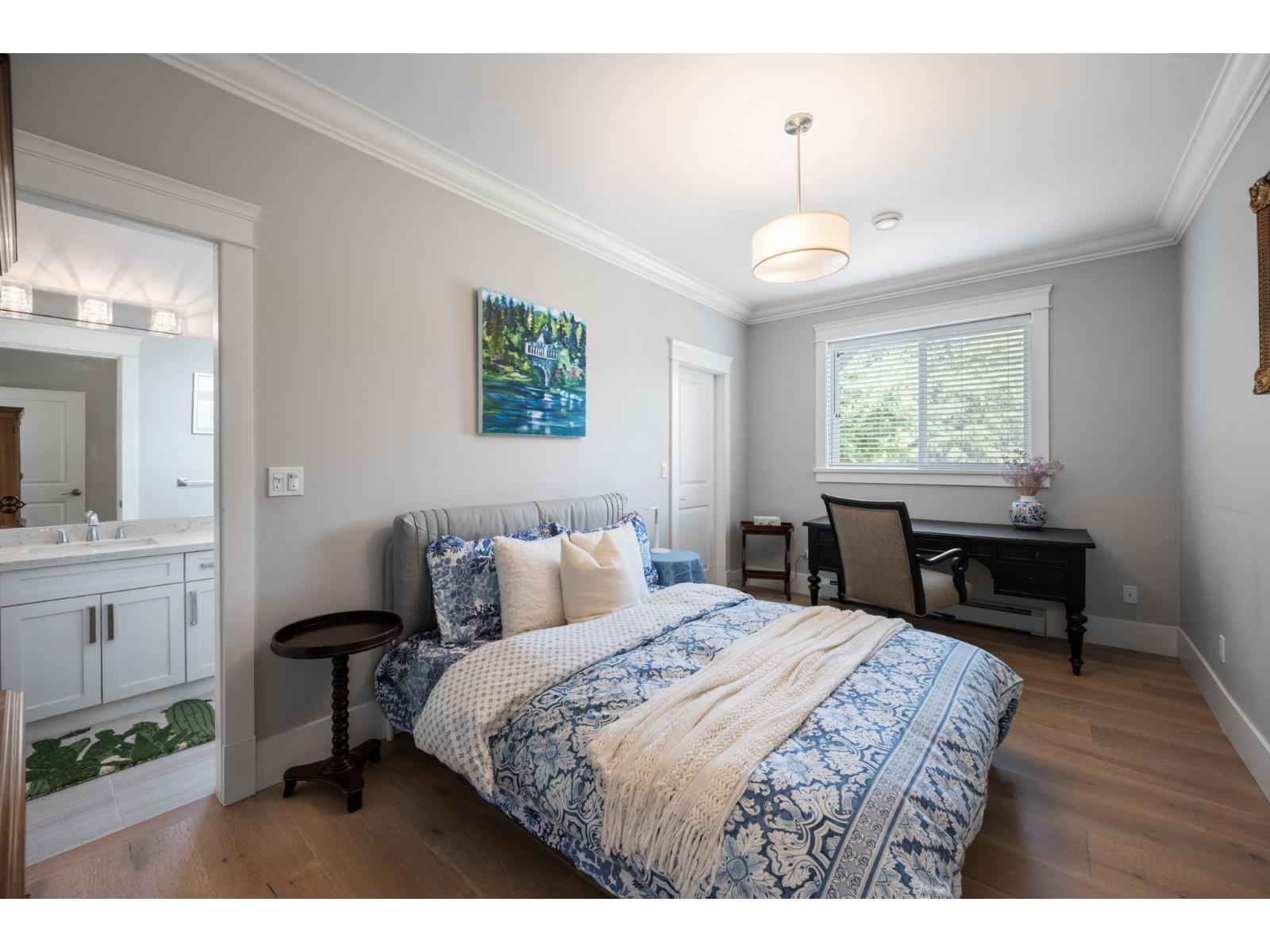 13632 BLACKBURN AVENUE, White Rock