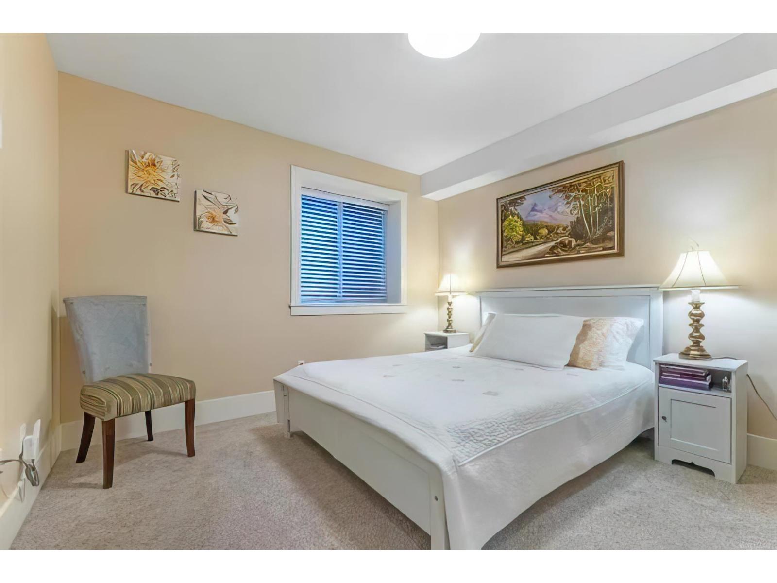 13632 BLACKBURN AVENUE, White Rock