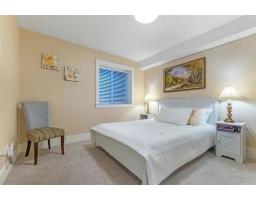 13632 Blackburn Avenue, White Rock, BC V4B2Y8 Photo 33