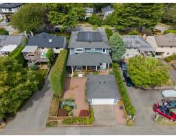 13632 Blackburn Avenue, White Rock, BC V4B2Y8 Photo 38