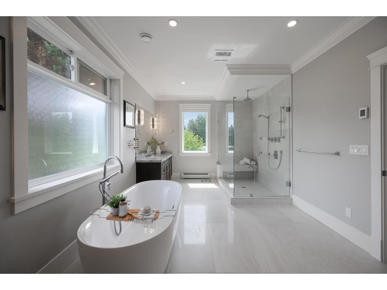 13632 BLACKBURN AVENUE, White Rock