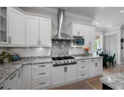 13632 Blackburn Avenue, White Rock, BC V4B2Y8 Photo 17