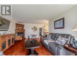 45 Cottonwood Crescent thumbnail 7