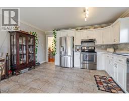 45 Cottonwood Crescent thumbnail 9