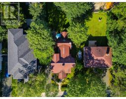 4 Maple Street thumbnail 4