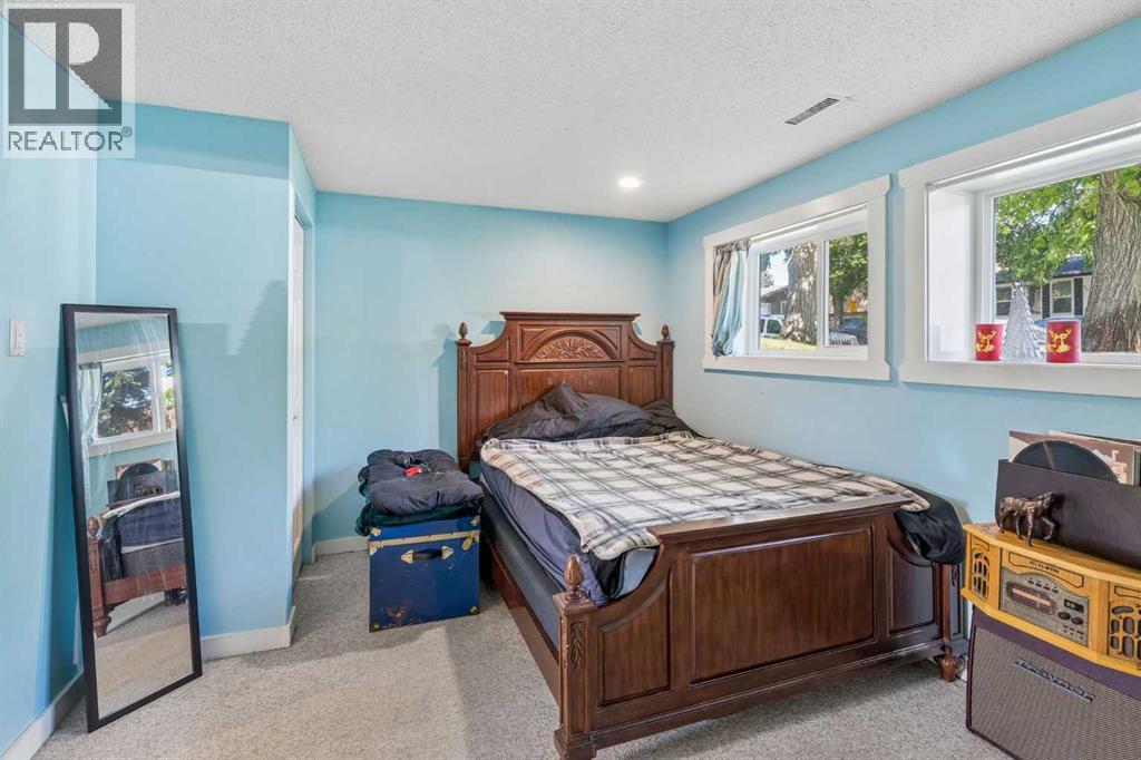 2411 51 Street Northeast - Photo 25