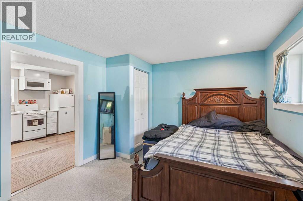 2411 51 Street Northeast - Photo 24