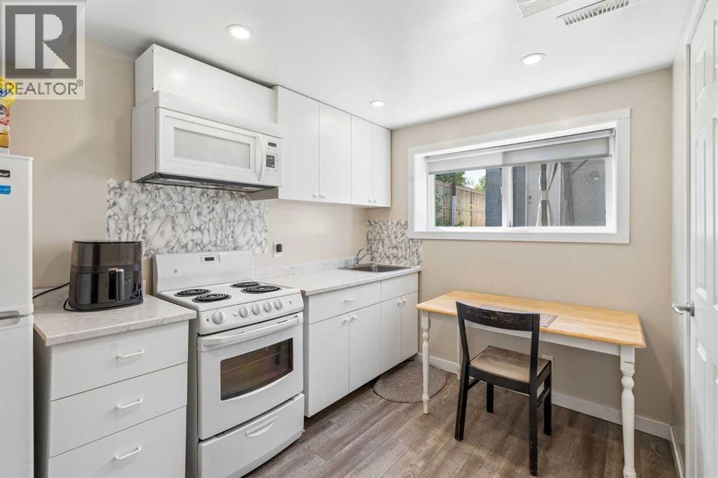 2411 51 Street Northeast - Photo 18