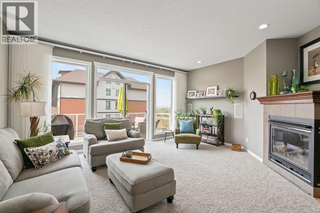 204 Sunset Square, Sunset Ridge, Cochrane photo 3