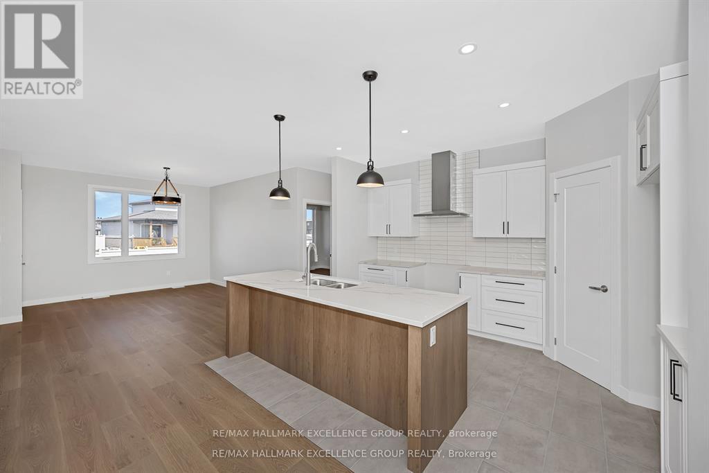 1345 DIAMOND STREET - 9
