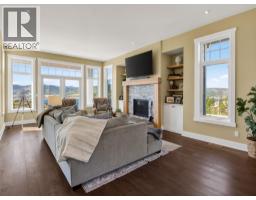 4pc Bathroom - 1276 Riddle Road, Penticton, BC V2A8X2 Photo 11