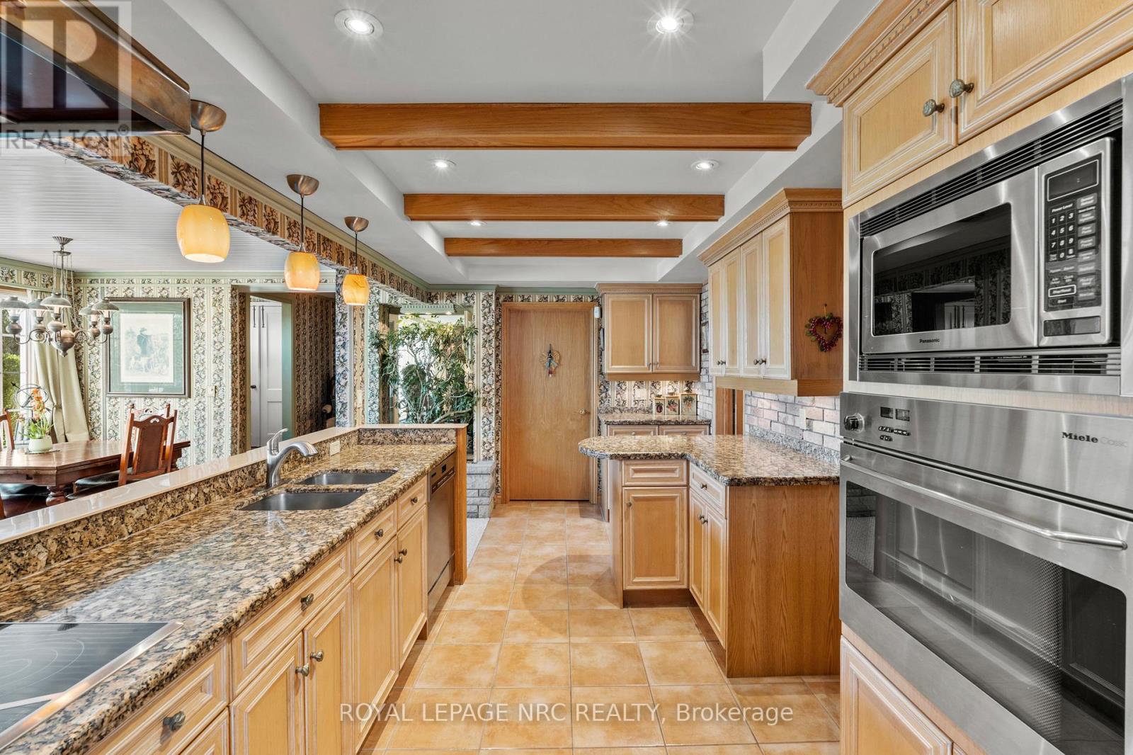 3689 NIAGARA BOULEVARD - Image 12