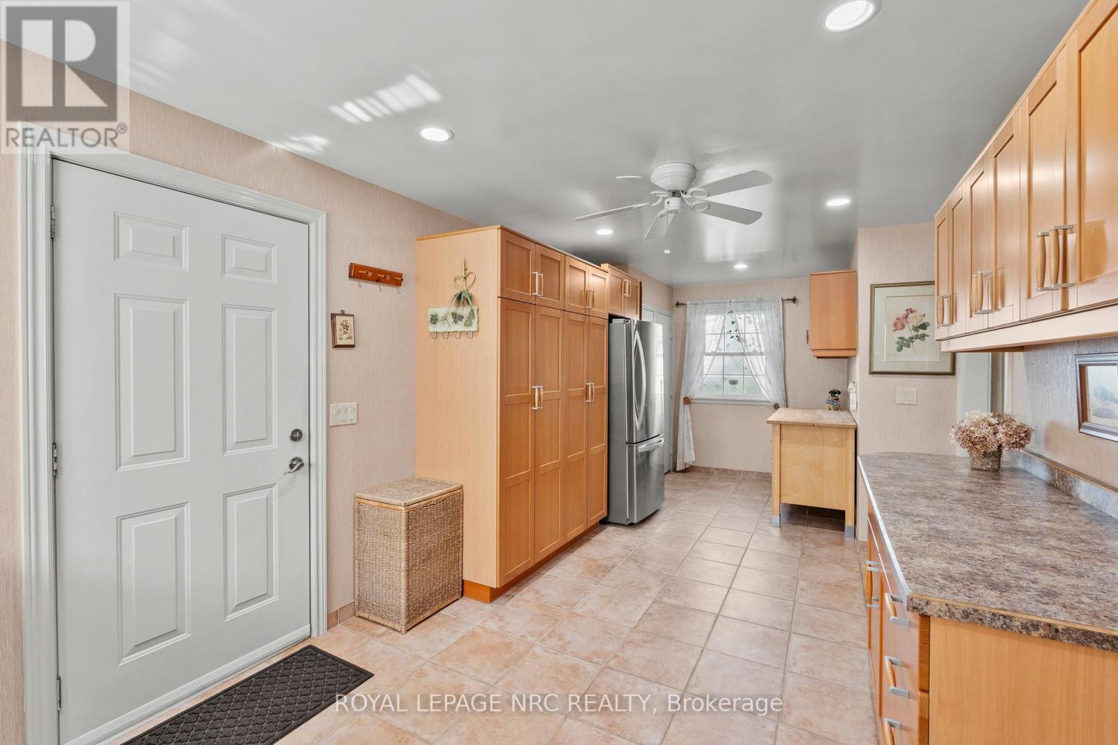 3689 NIAGARA BOULEVARD - Image 14
