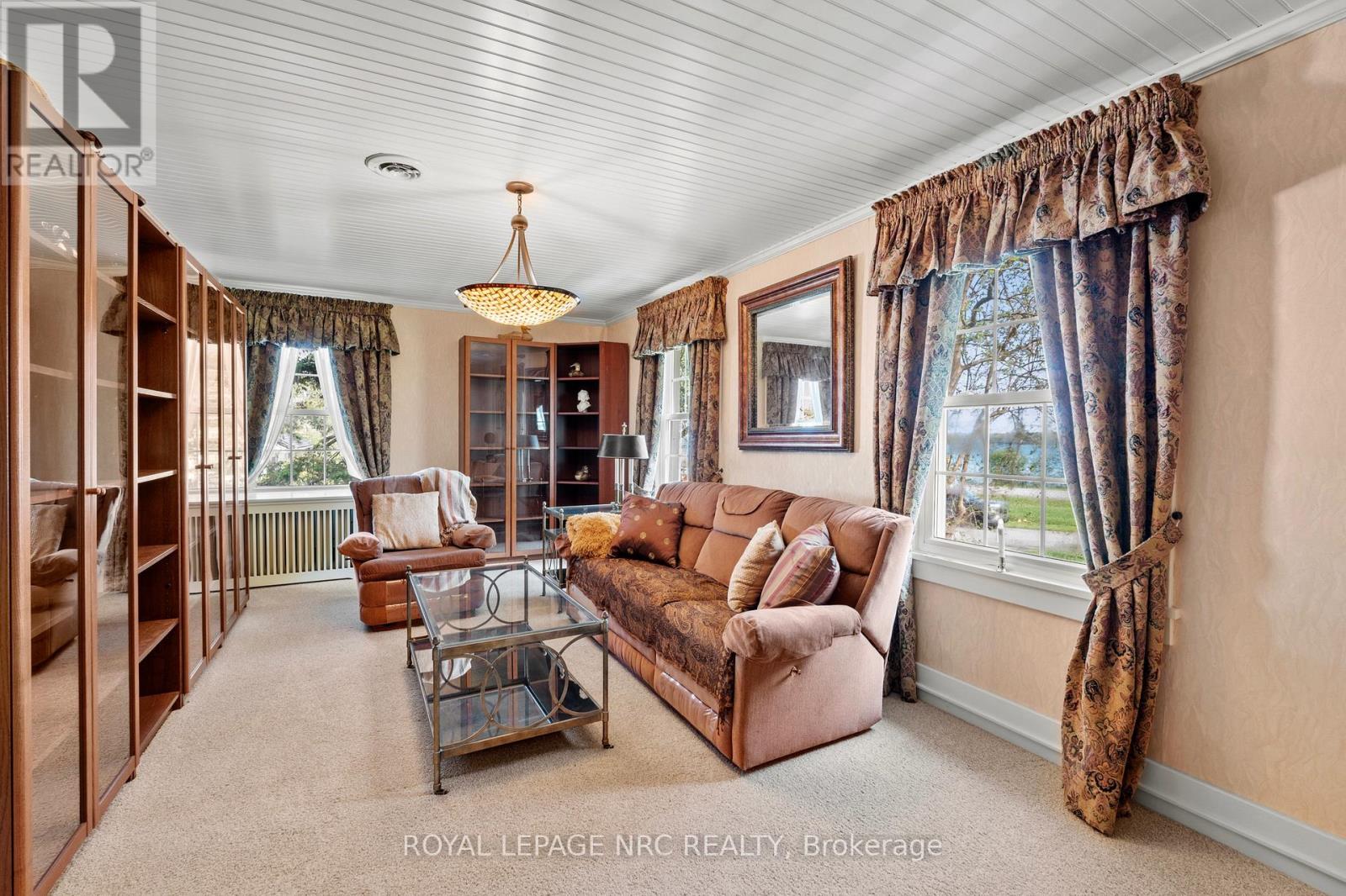 3689 NIAGARA BOULEVARD - Image 25