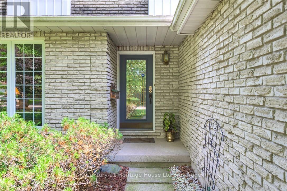 243 TATLOCK COURT — photo 3