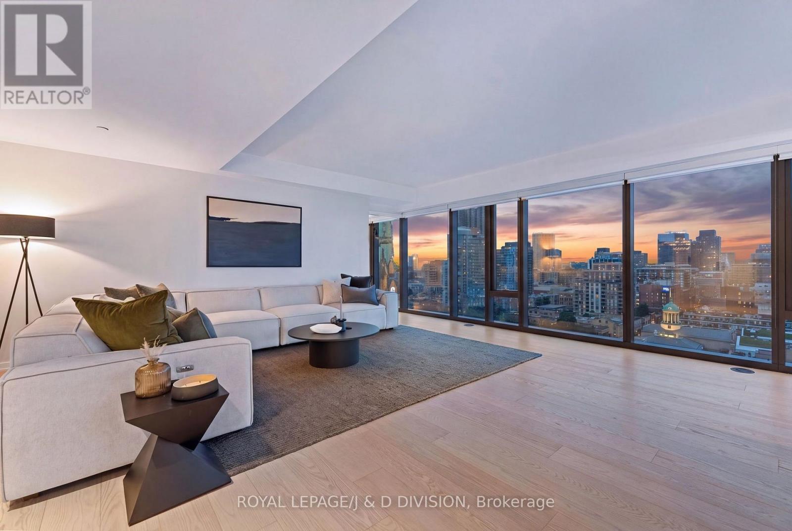 #1702 60 COLBORNE STREET - 10