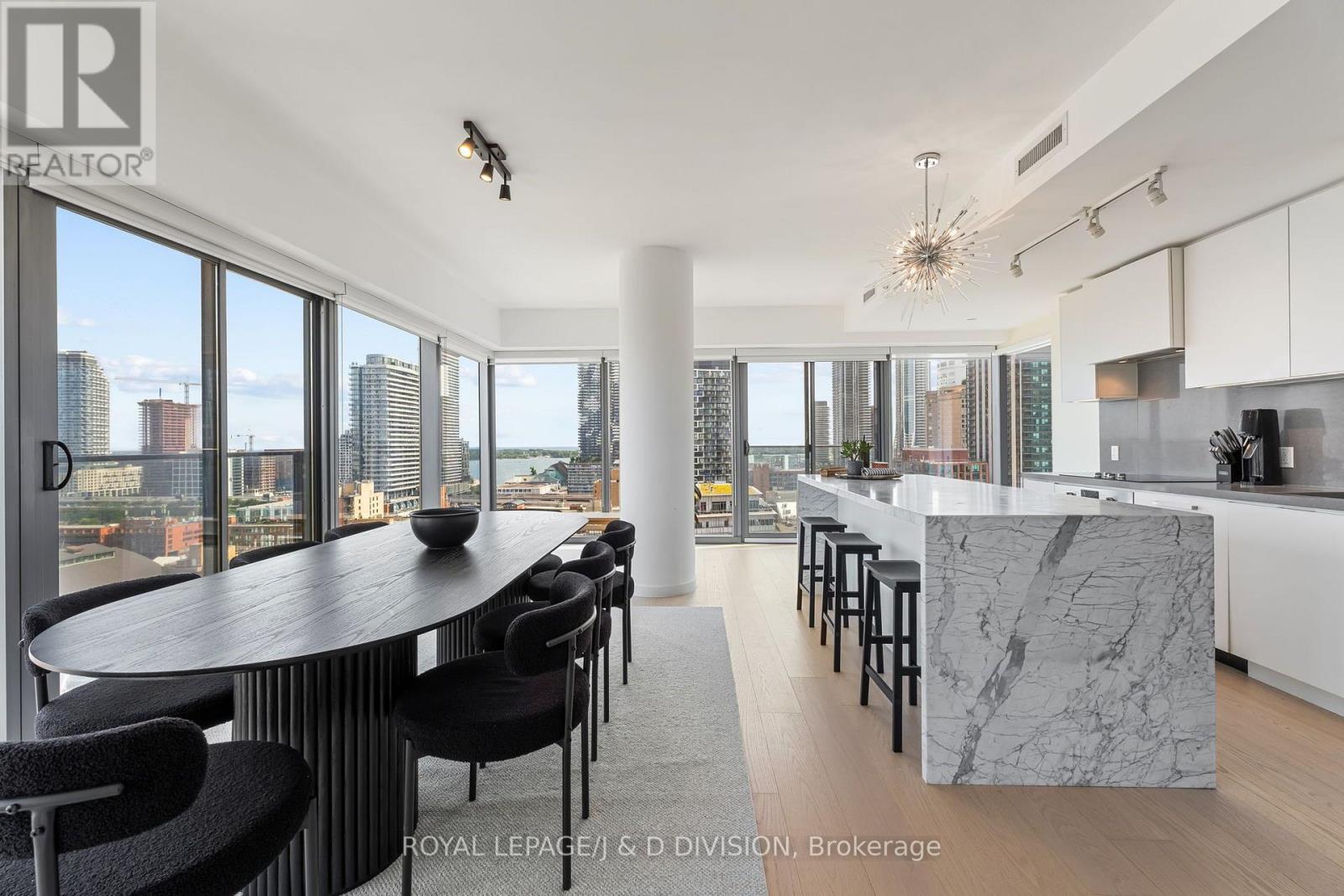 #1702 60 COLBORNE STREET - 18