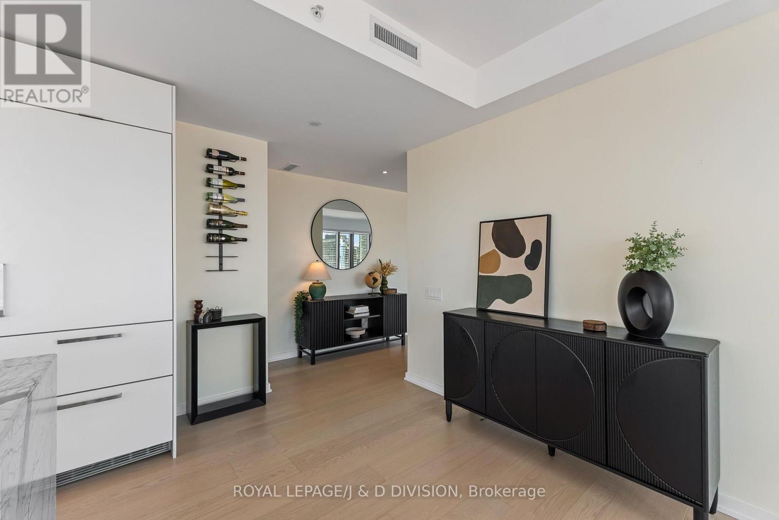 #1702 60 COLBORNE STREET - 30